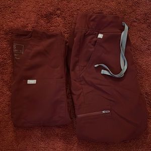 FIGS Burgundy Catarina Top (XS) & Zamora Jogger Pants (XS, petite) Scrub Set